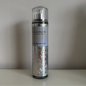Bath & Body Works Platinum Fragrance Mist - Silver Shine 236 ml
/ 8 Fl
Oz new